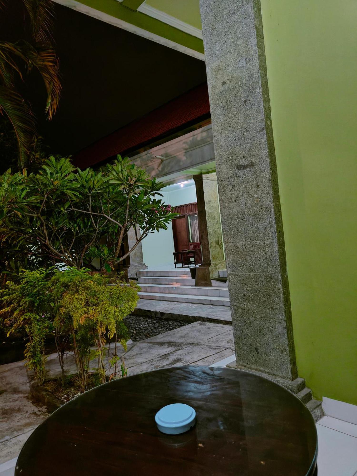 Berlian Inn Kuta Beach エクステリア 写真