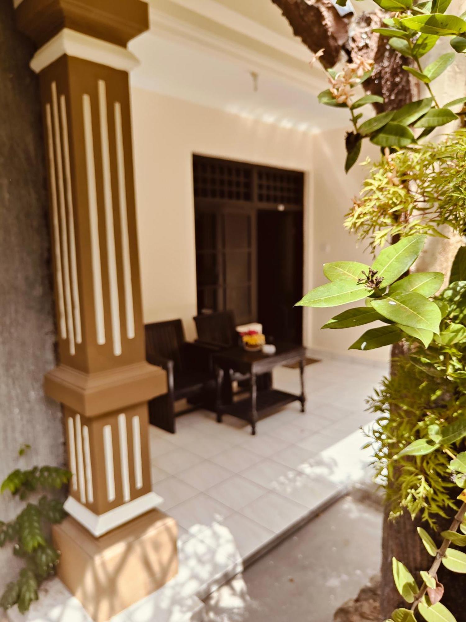 Berlian Inn Kuta Beach エクステリア 写真